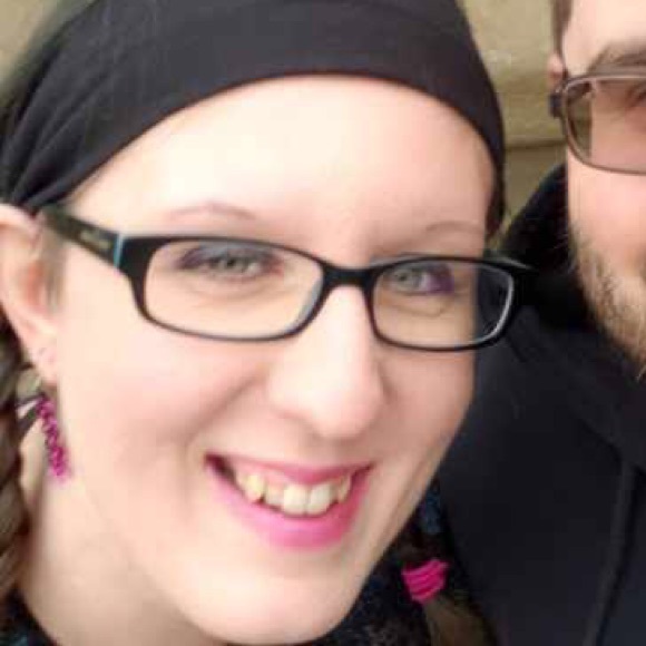 Meet your Posher, Cassandra - Picture 1 of 1